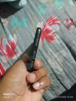স্যামসাং গ্যালাক্সি এ১২ ৬৪ জিবি ব্ল্যাক