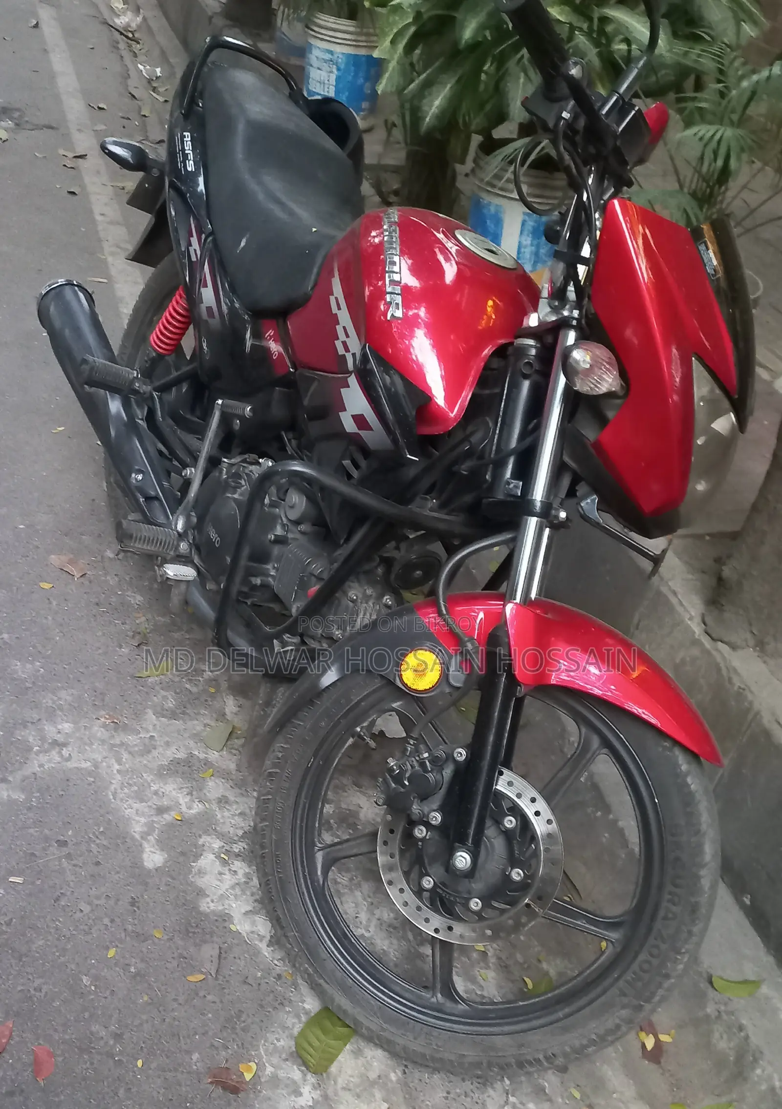 Hero Glamour 2022 Red