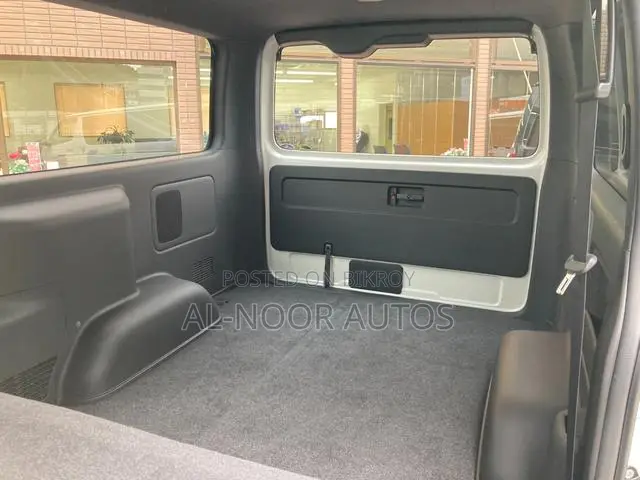 Toyota HiAce ২০২১