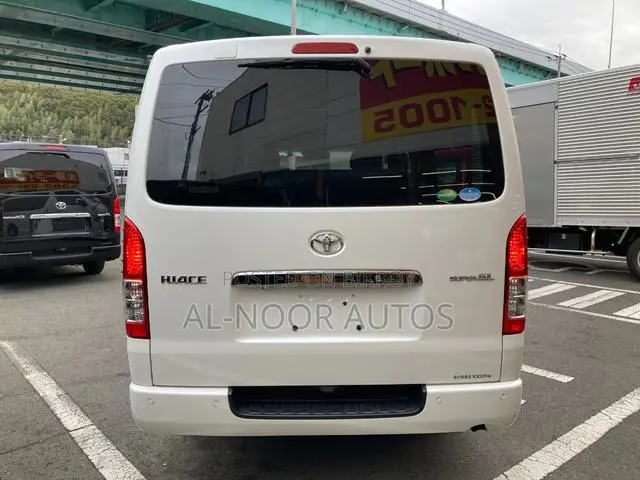 Toyota HiAce ২০২১