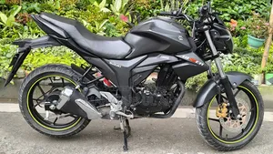 সুজুকি জিক্সার মনোটোন ২০২৫ ব্ল্যাক