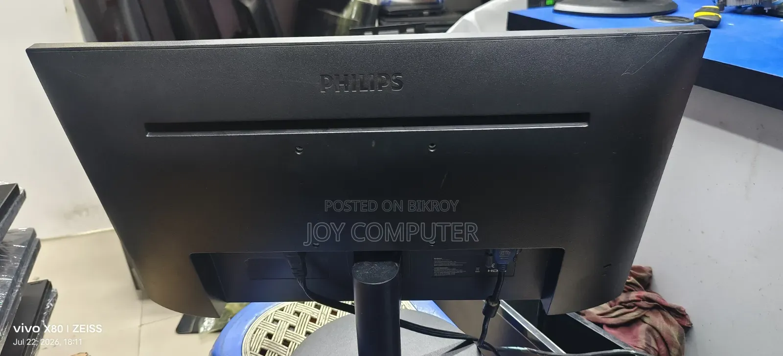 22" Philips Borderless Monitor