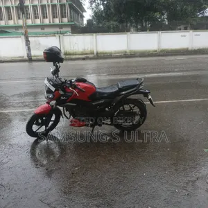 TVS Raider 125 2022 Red