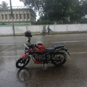 TVS Raider 125 2022 Red