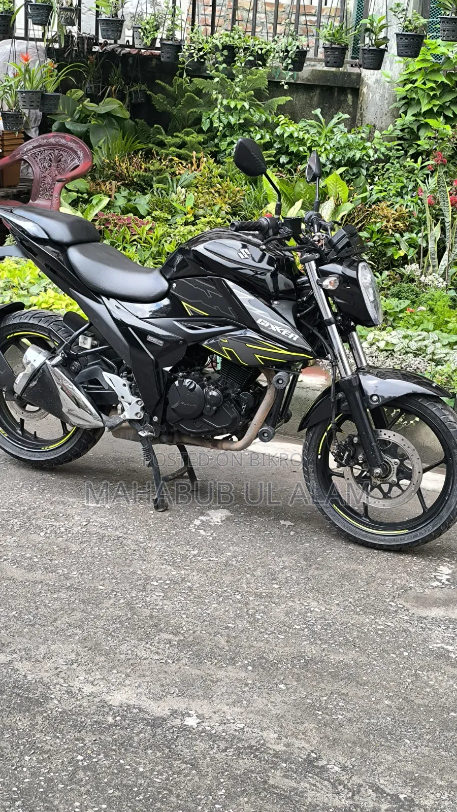 সুজুকি জিক্সার এফআই এবিএস ২০২৩ কালো