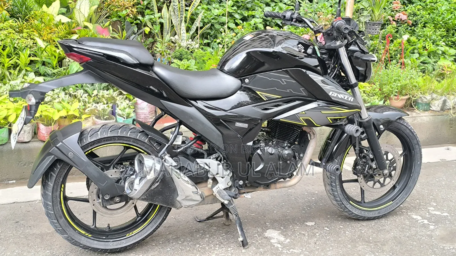 সুজুকি জিক্সার এফআই এবিএস ২০২৩ কালো