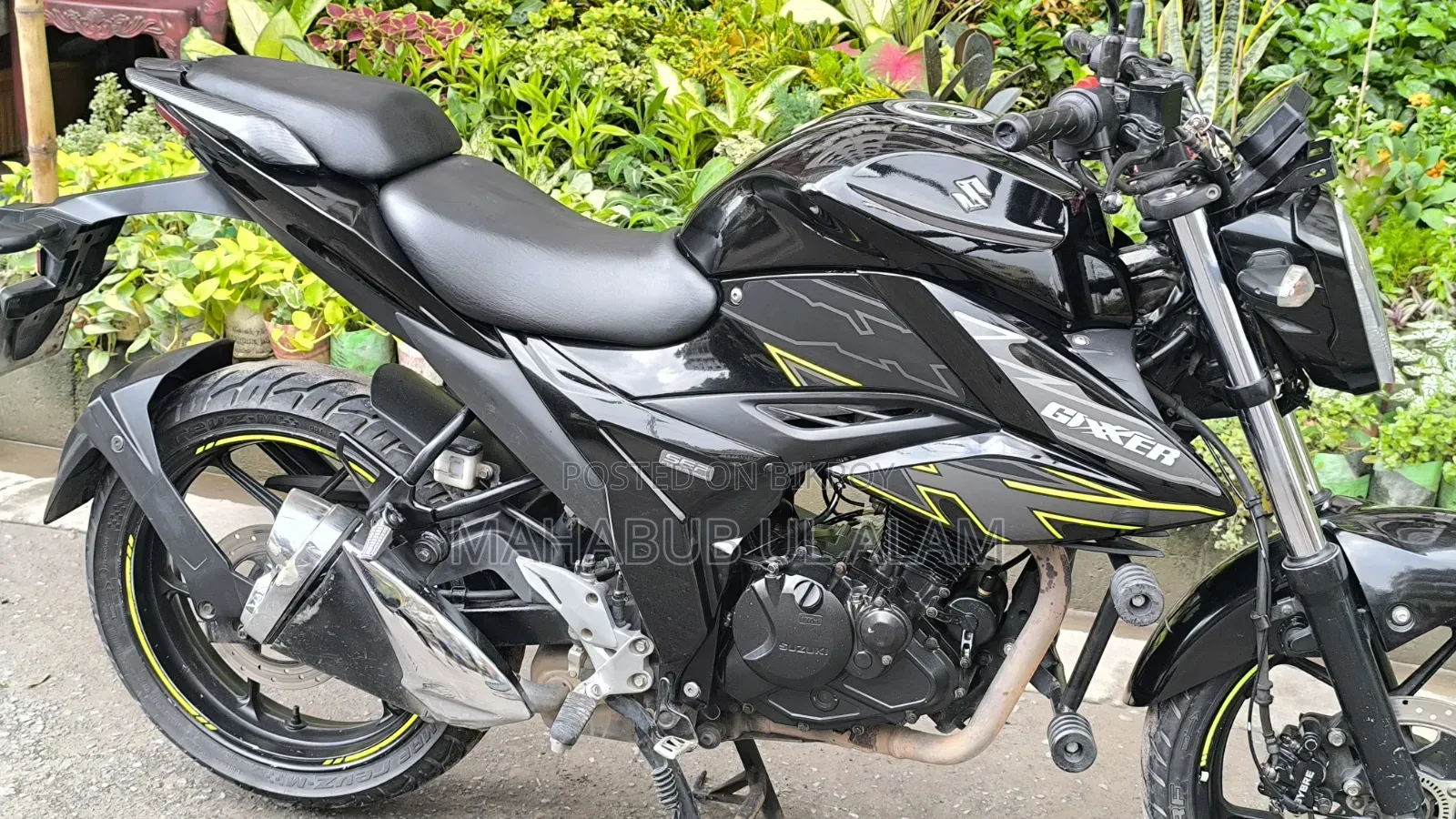 সুজুকি জিক্সার এফআই এবিএস ২০২৩ কালো