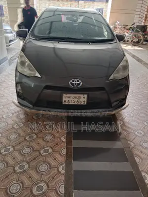 Toyota Aqua 2016 Matt Black