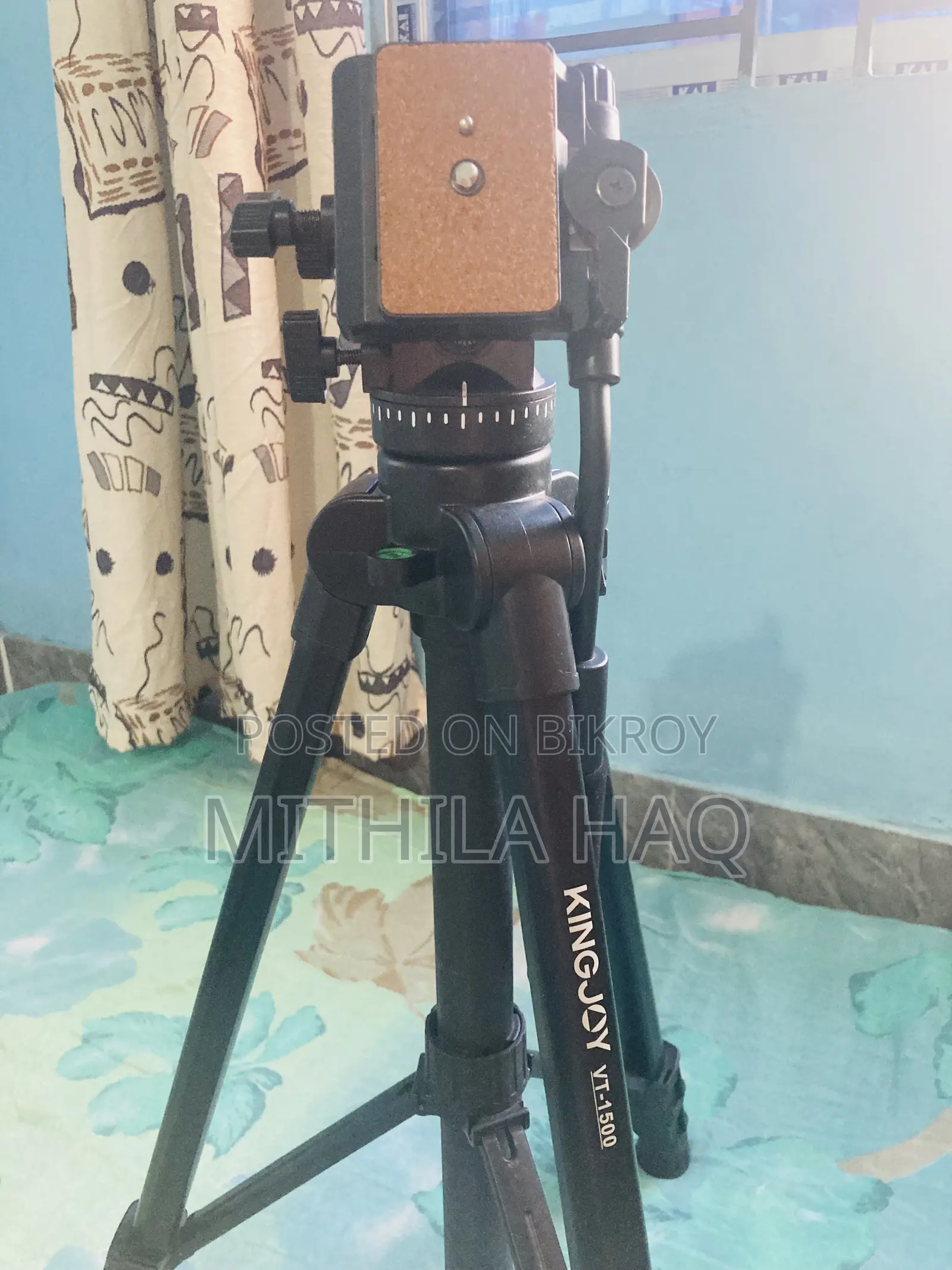 ডিএসএলআর ক্যামেরা স্ট্যান্ড
