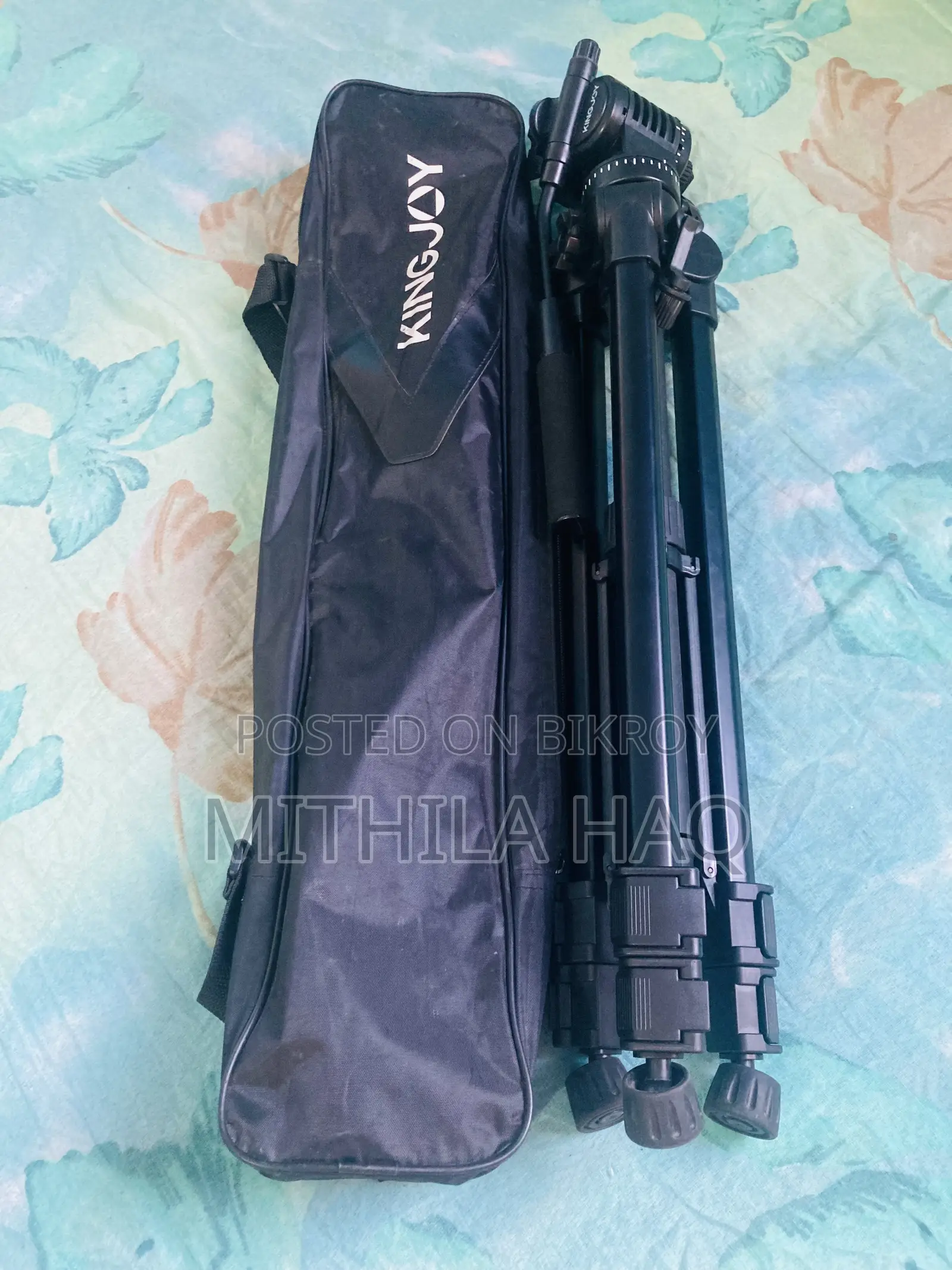 ডিএসএলআর ক্যামেরা স্ট্যান্ড