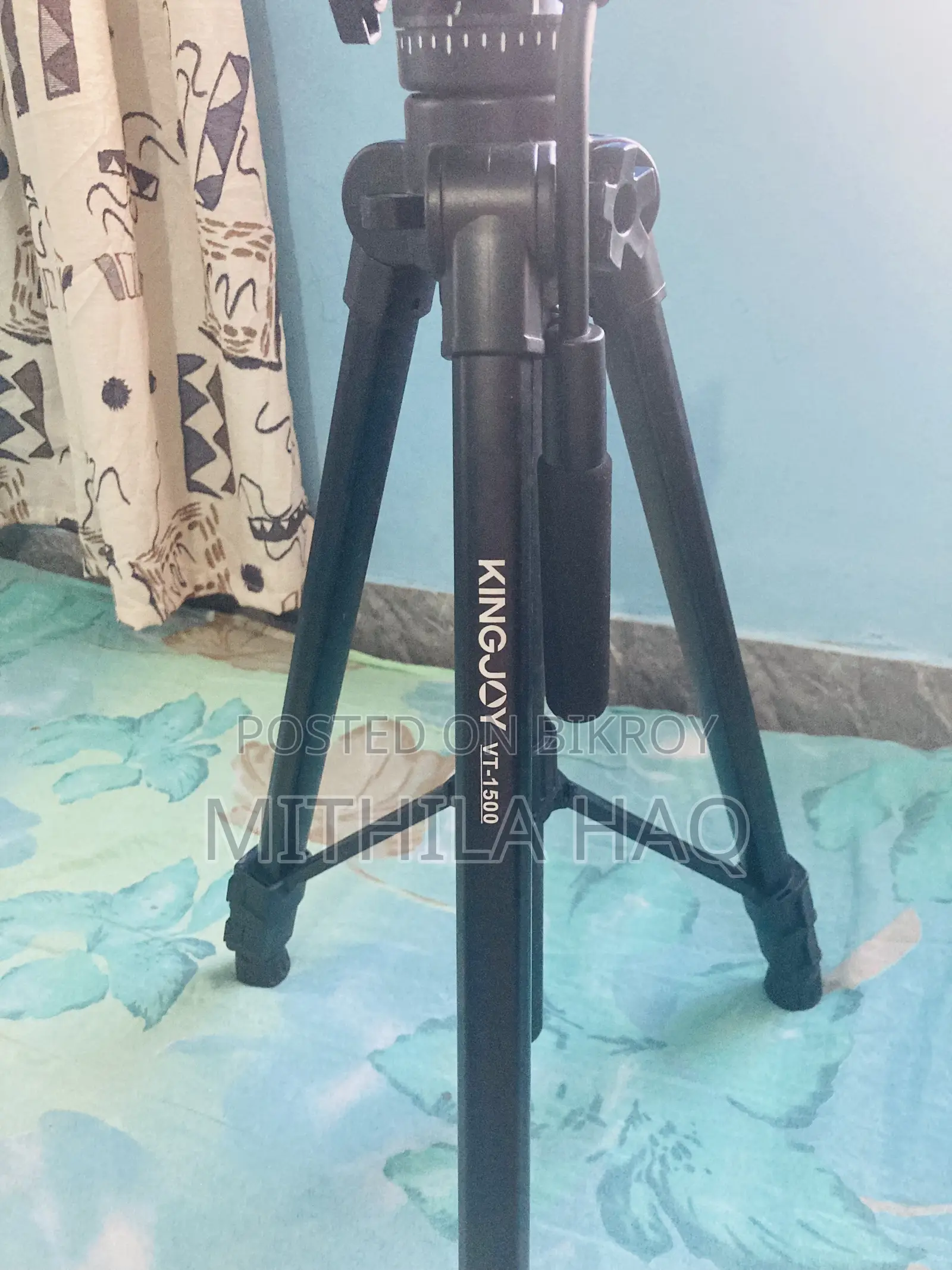 ডিএসএলআর ক্যামেরা স্ট্যান্ড