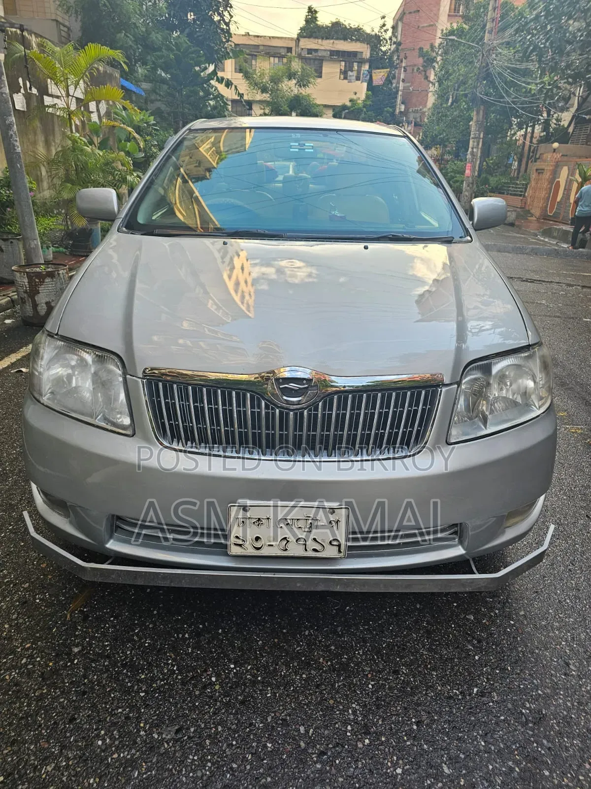 টয়োটা করোল্লা ২০০৪ সিলভার