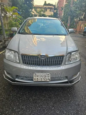 টয়োটা করোল্লা ২০০৪ সিলভার