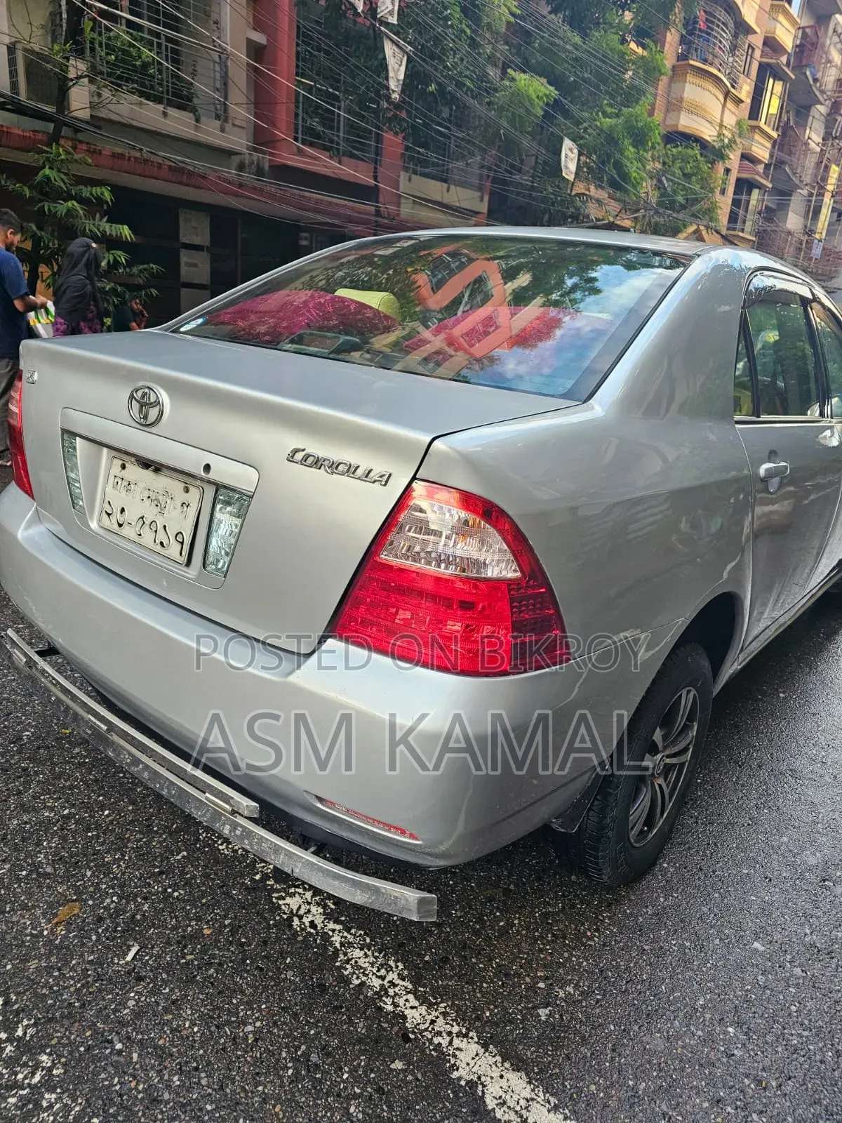 টয়োটা করোল্লা ২০০৪ সিলভার