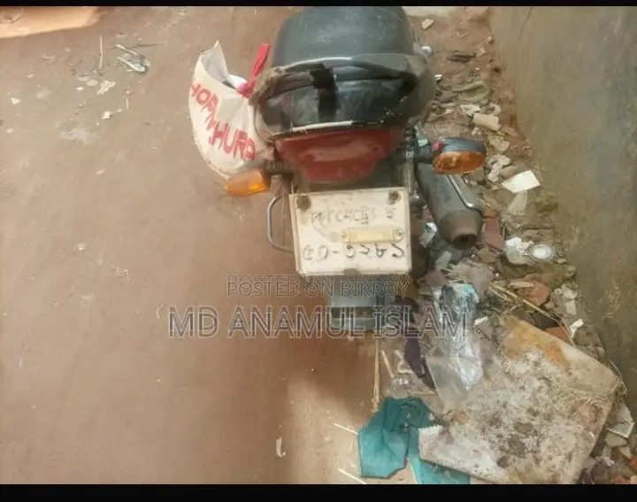 রানার বুলেট ১০০ ২০১৭ কালো