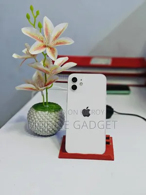 অ্যাপল আইফোন ১২ ১২৮ জিবি হোয়াইট