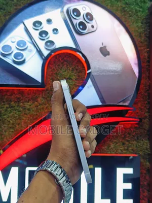 অ্যাপল আইফোন ১২ ১২৮ জিবি হোয়াইট