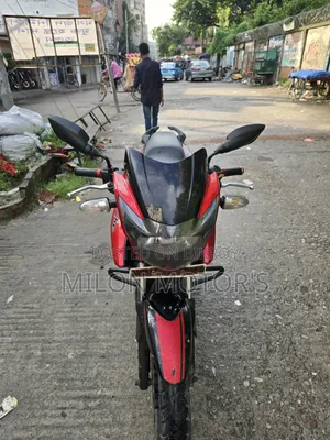 টিভিএস আপাচে ১৮০ আরটিআর ২০১৫ ব্ল্যাক
