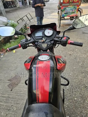 টিভিএস আপাচে ১৮০ আরটিআর ২০১৫ ব্ল্যাক