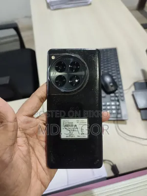 ওয়ানপ্লাস ১২ ২৫৬ জিবি ব্ল্যাক