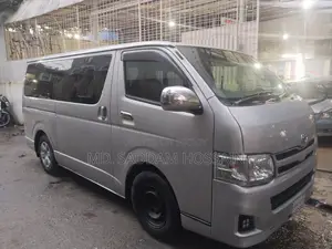 Toyota HiAce 2012 Silver
