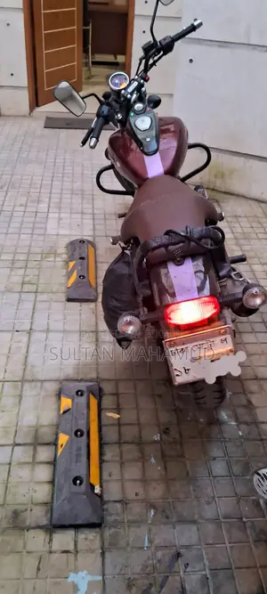 Bajaj Avenger 150 Street 2017 Red