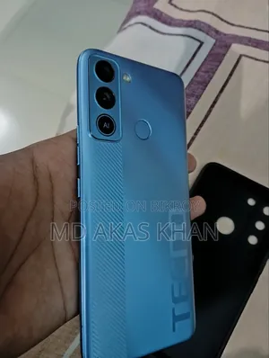 Tecno 32 GB Blue