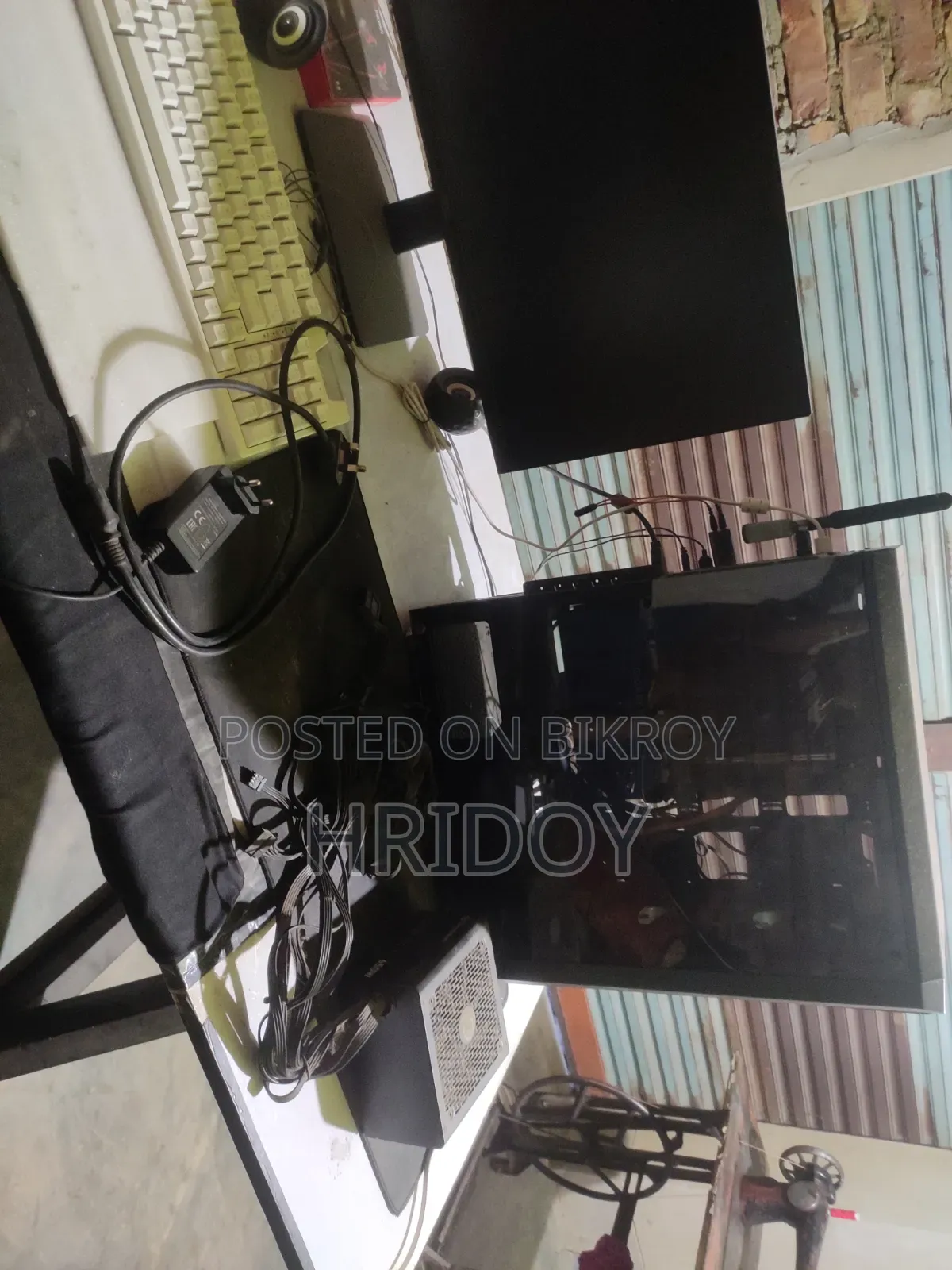 Desktop Computer MSI Model 24GB RAM Intel Core i5 SSD 500GB