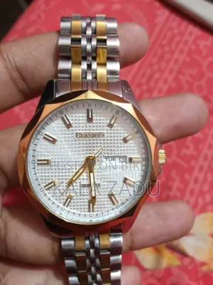 ক্লাসিকো ব্র্যান্ডের ঘড়ি