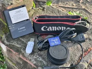Canon 700D