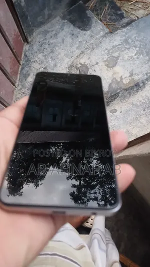 ভিভো ওয়াই০৪ ৬৪ জিবি সিলভার