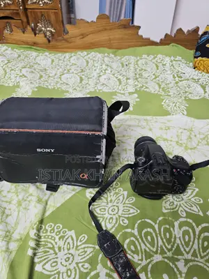 Sony Alpha 57