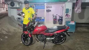 Bajaj Pulsar 150 2013 Red