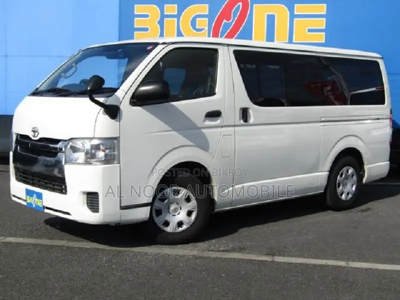 Toyota HiAce 2021 White