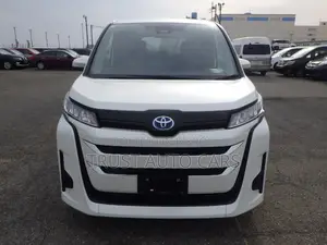 Toyota Noah 2022 Pearl