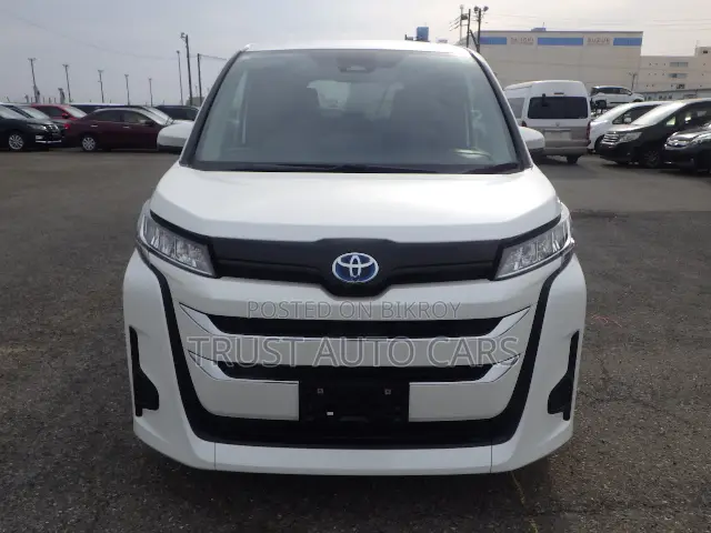 Toyota Noah 2022 Pearl