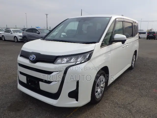 Toyota Noah 2022 Pearl