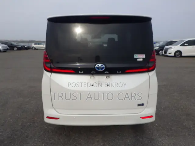 Toyota Noah 2022 Pearl
