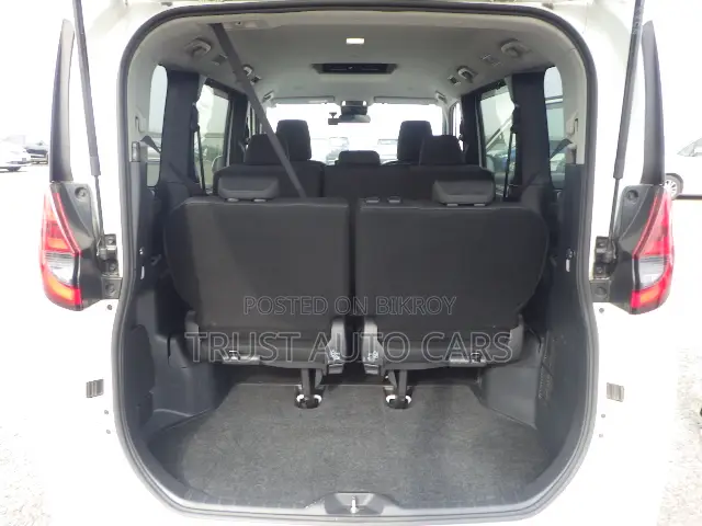 Toyota Noah 2022 Pearl