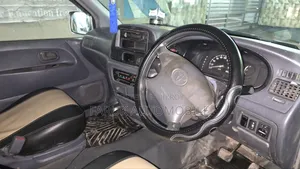 টয়োটা নোয়া ২০০৩ সিলভার