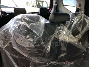 টয়োটা সিয়েন্টা ২০২১ লাল
