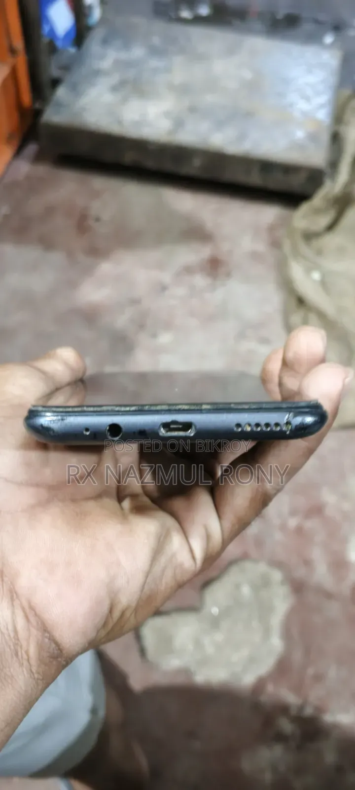 টেকনো স্পার্ক গো ১২৮ জিবি সিলভার
