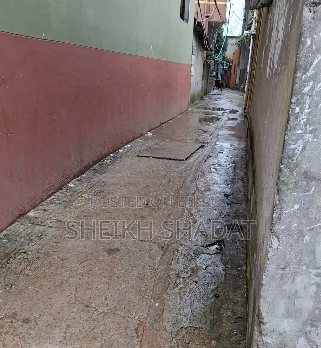 Furnished 8-Bedroom House in Shadat Shaikh, Narayanganj Sadar for Sale