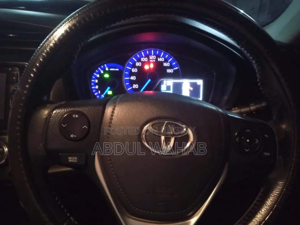 Toyota Axio 2014 Silver