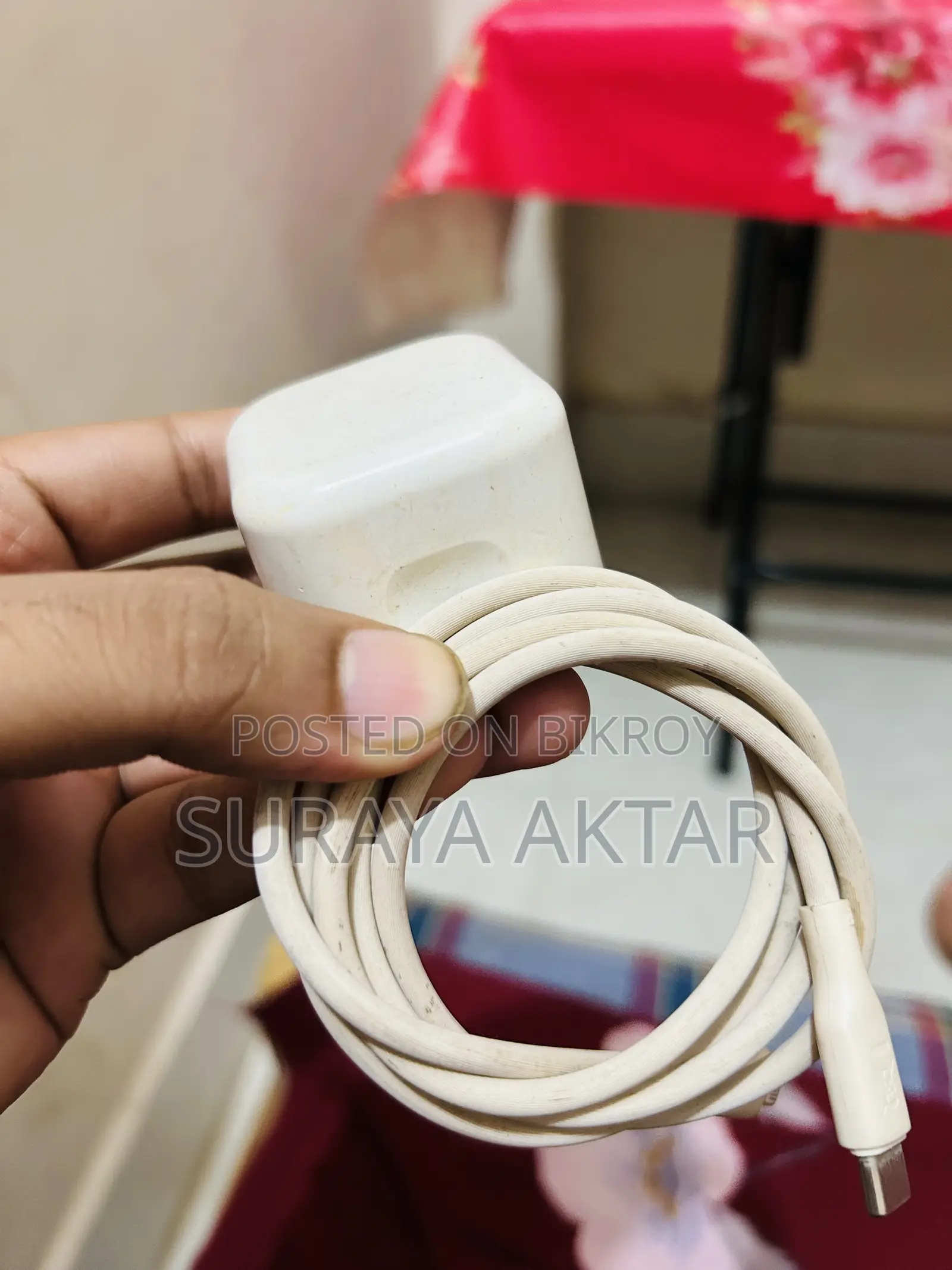 Apple 20 Watt Charger