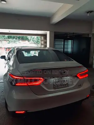 Toyota Camry 2017 White