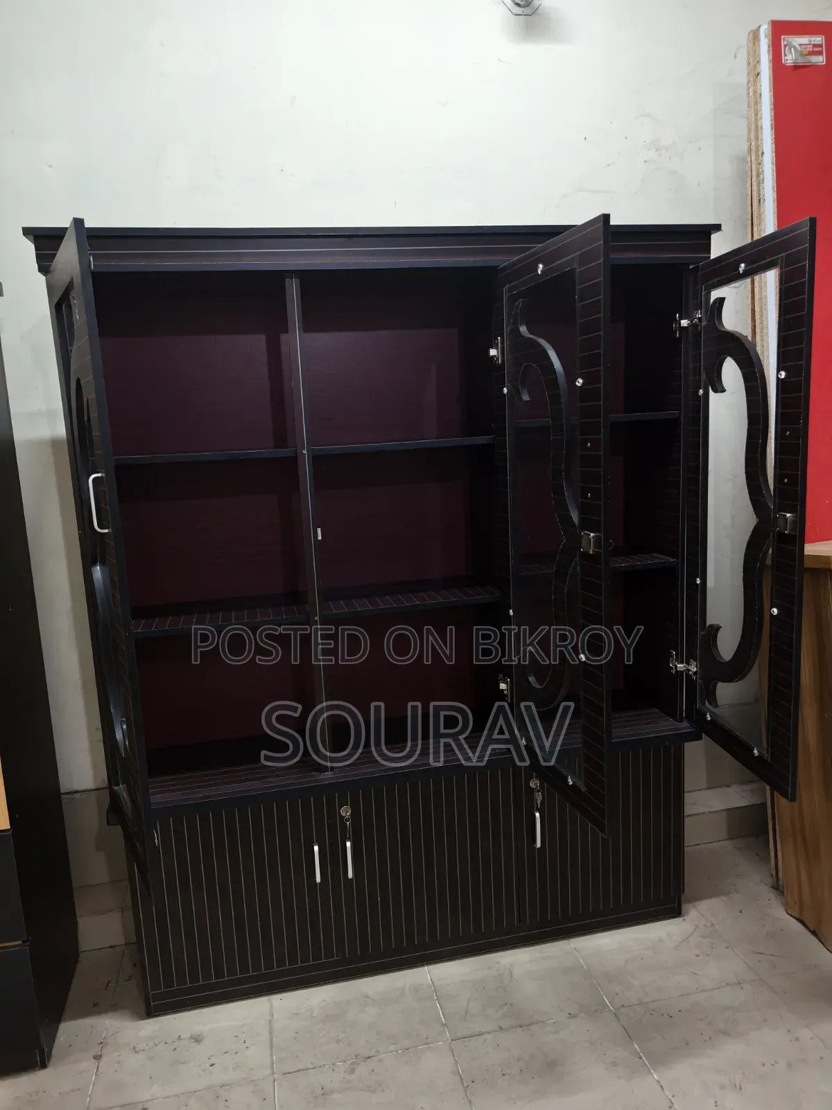 Showcase / Cabinet
