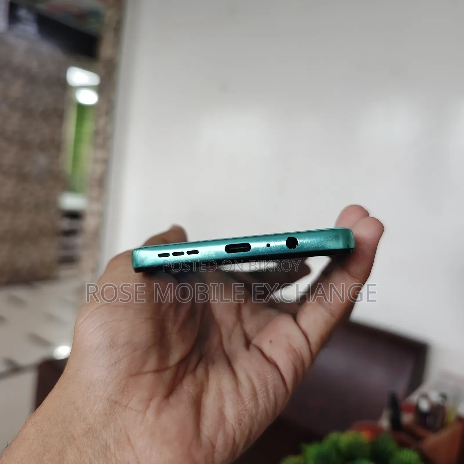 মোটোলোরা ১২৮ জিবি