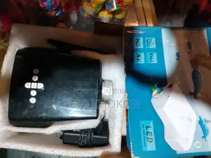 লেড প্রজেক্টর