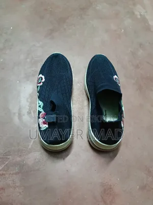 Wanna Sell Shoes